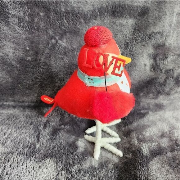 NEW 6.25" Fabric Valentine's Day Bird Figurine Holding 'Love' Sign - Picture 2 of 8